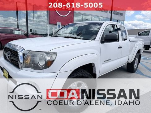 Used 2011 Toyota Tacoma 4x4 Access Cab V6 w/ TRD Off-Road Pkg image 1
