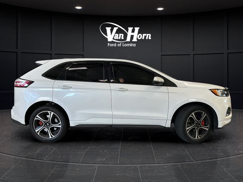 Used 2022 Ford Edge ST w/ Cargo Accessory Package AWD/4WD image 8