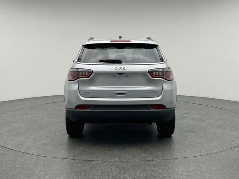 Used 2025 Jeep Compass Limited AWD/4WD image 7