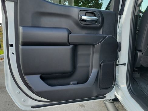 Used 2026 Chevrolet Silverado 1500 Custom w/ Turbomax Blackout Package RWD image 12