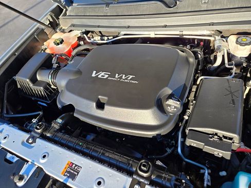 Used 2020 Chevrolet Colorado Z71 w/ Safety Package image 16