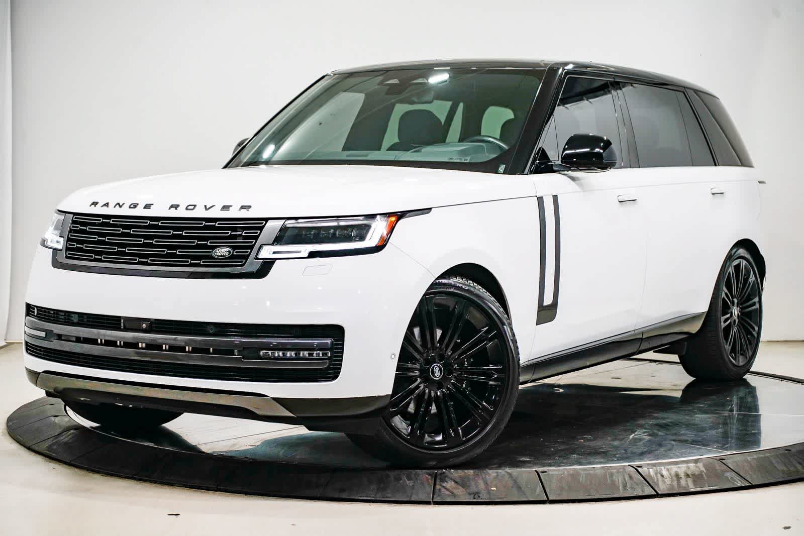 Used 2024 Land Rover Range Rover Long Wheelbase SE AWD/4WD image 1
