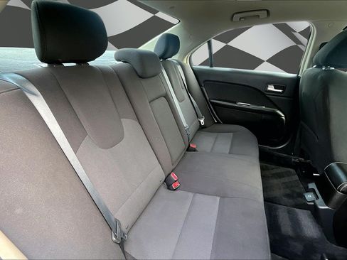 Used 2012 Ford Fusion Hybrid FWD image 26