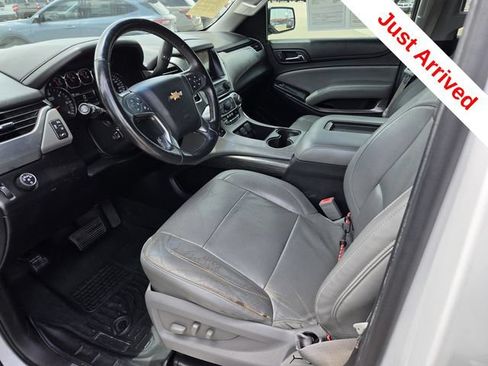 Used 2015 Chevrolet Tahoe LT w/ Luxury Package RWD image 3