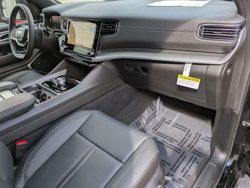 New 2026 Jeep Grand Wagoneer 4WD image 31