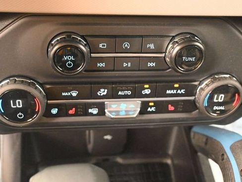 Certified 2024 Ford Bronco Wildtrak AWD/4WD image 13
