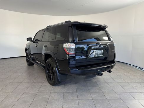 Used 2022 Toyota 4Runner SR5 Premium w/ Moonroof Package RWD image 3