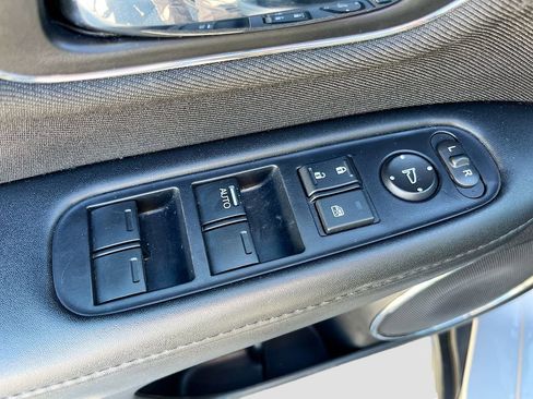 Used 2022 Honda HR-V EX image 17