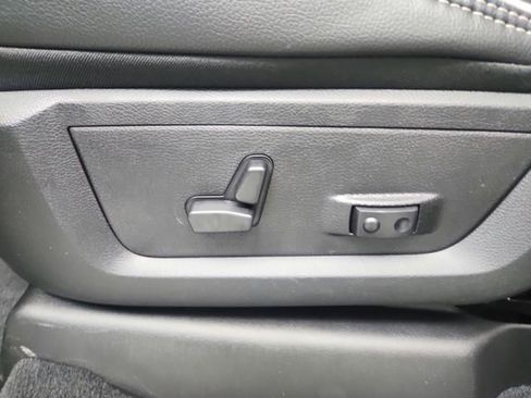 New 2026 RAM 2500 Laramie AWD/4WD image 20