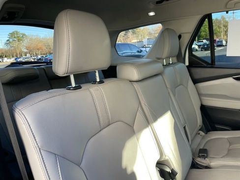 Certified 2025 Honda Pilot EX-L image 35