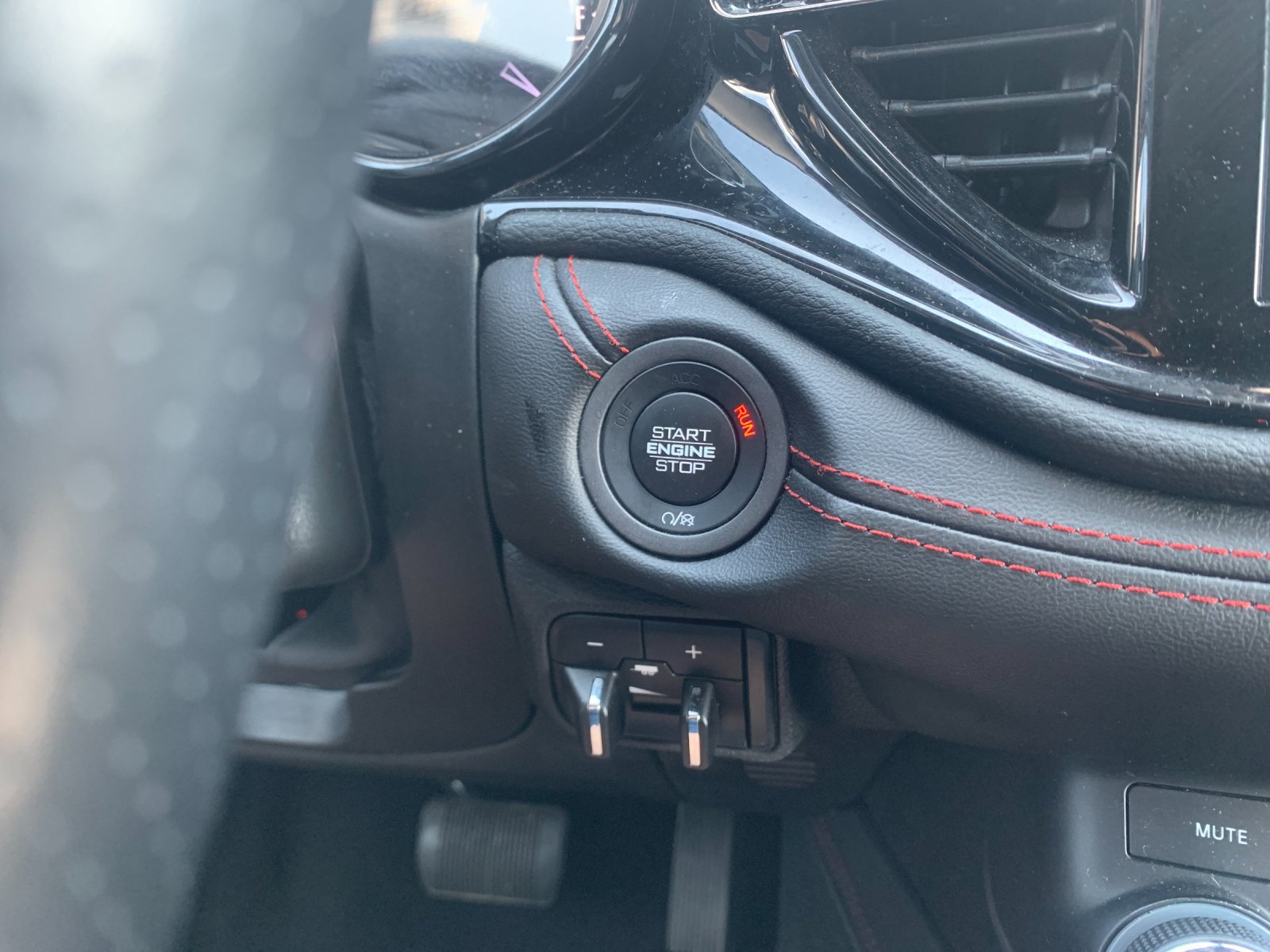 Used 2025 Dodge Durango R/T AWD/4WD image 28