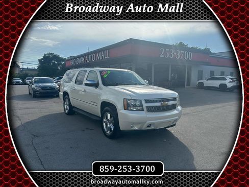 Used 2014 Chevrolet Suburban LTZ image 1