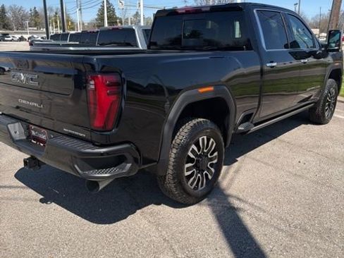 New 2026 GMC Sierra 2500 Denali Ultimate w/ Max Trailering Package image 4