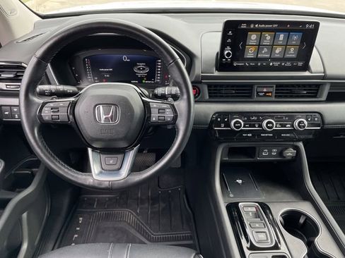 Used 2023 Honda Pilot Elite image 12
