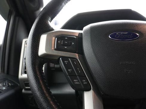 Used 2015 Ford F150 Platinum w/ Equipment Group 701A Luxury image 20