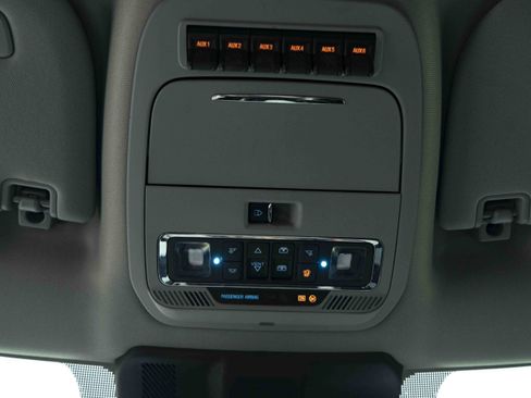 Used 2023 Ford F250 Lariat w/ Lariat Ultimate Package AWD/4WD image 43