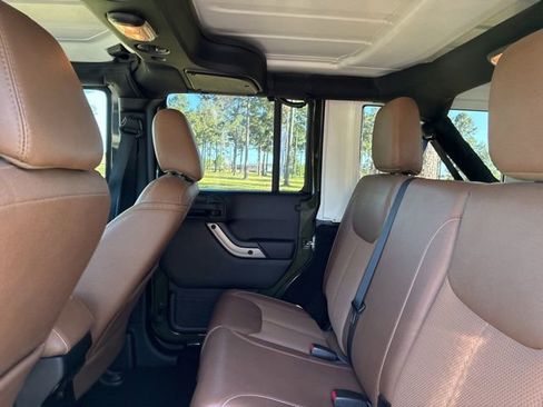 Used 2016 Jeep Wrangler Unlimited Sahara image 20