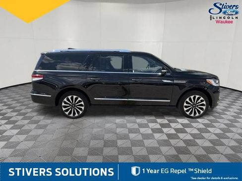 Used 2023 Lincoln Navigator L Reserve AWD/4WD image 5