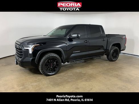 Used 2022 Toyota Tundra SR5 image 1