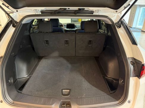 Used 2025 Chevrolet Blazer LT FWD image 31