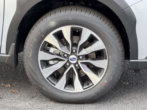 New 2025 Subaru Outback Limited image 7