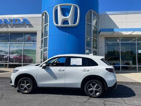Used 2024 Honda HR-V EX-L image 2