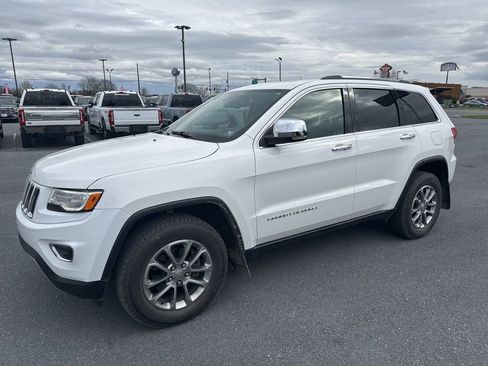 Used 2016 Jeep Grand Cherokee Limited w/ Luxury Group II image 2