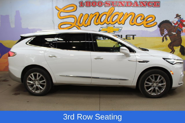 Used 2022 Buick Enclave Essence w/ Experience Buick Package AWD/4WD image 1