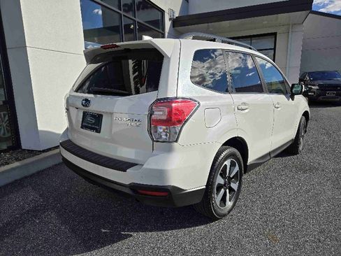 Used 2017 Subaru Forester 2.5i Premium w/ All-Weather Package image 3
