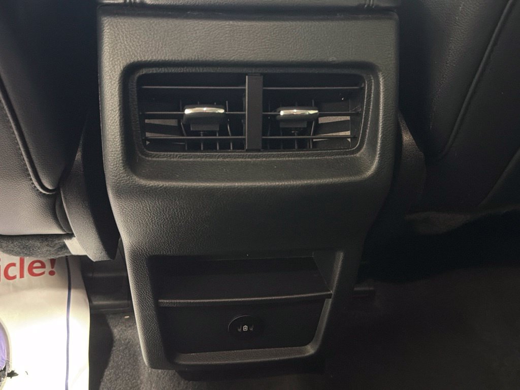 Used 2024 Ford Edge SEL AWD/4WD image 17
