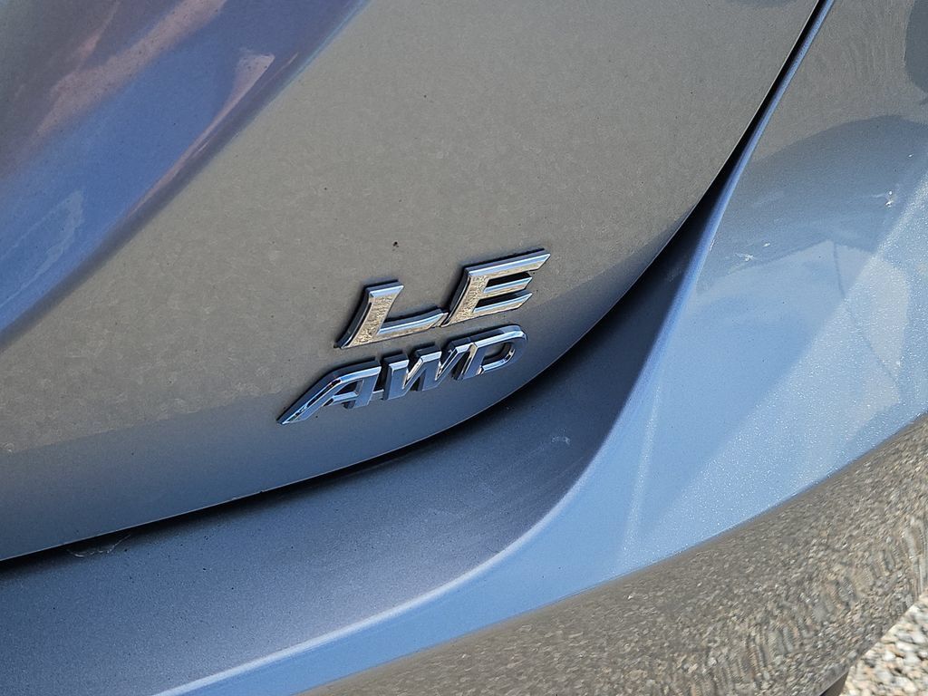 Used 2023 Toyota Camry LE AWD/4WD image 12