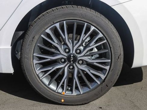 New 2024 Kia Forte GT-Line w/ GT-Line Premium Package FWD image 12
