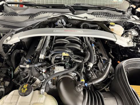 Used 2020 Ford Mustang Shelby GT350 w/ Technology Package RWD image 9