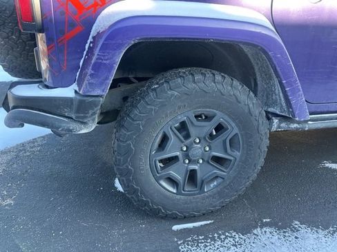 Used 2016 Jeep Wrangler Unlimited Sahara image 9