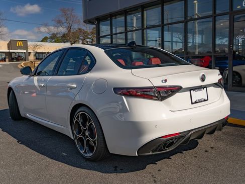 New 2025 Alfa Romeo Giulia w/ Veloce Package Rwd image 5