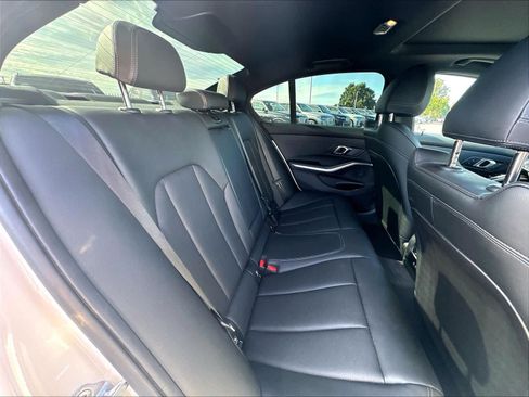 Used 2025 BMW 330i xDrive Sedan w/ M Sport Package AWD/4WD image 27