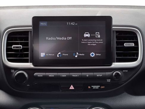 New 2026 Hyundai Venue SE image 19