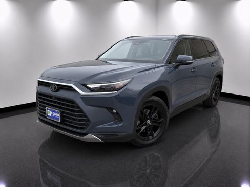 Used 2024 Toyota Grand Highlander AWD image 1