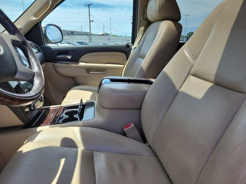 Used 2012 GMC Yukon Denali AWD/4WD image 24