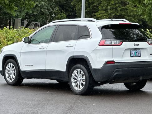 Used 2019 Jeep Cherokee Latitude w/ Popular Appearance Group FWD image 6