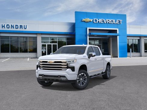 New 2026 Chevrolet Silverado 1500 High Country w/ Technology Package AWD/4WD image 8