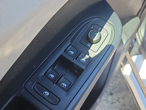 New 2026 Volkswagen Taos S AWD/4WD image 6