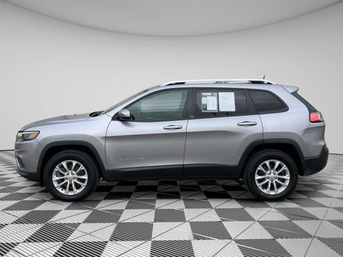 Used 2020 Jeep Cherokee Latitude w/ Cold Weather Group image 7