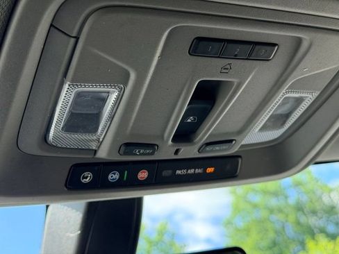 Used 2020 Chevrolet Silverado 1500 RST AWD/4WD image 19
