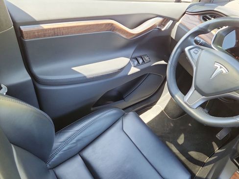 Used 2019 Tesla Model X Long Range AWD/4WD image 12