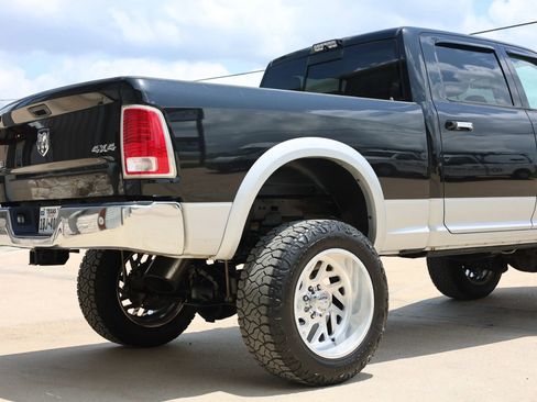 Used 2016 RAM 2500 Laramie w/ Convenience Group AWD/4WD image 4