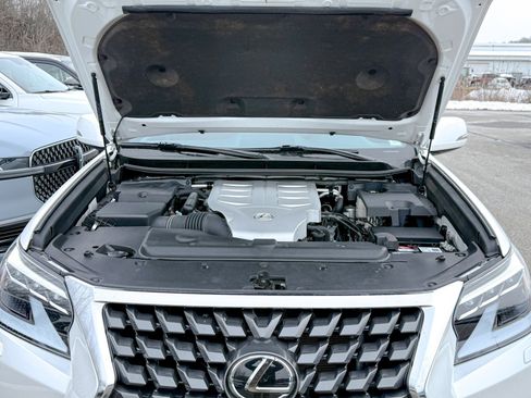 Used 2023 Lexus GX 460 Premium image 13