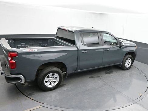 Used 2025 Chevrolet Silverado 1500 LT AWD/4WD image 42