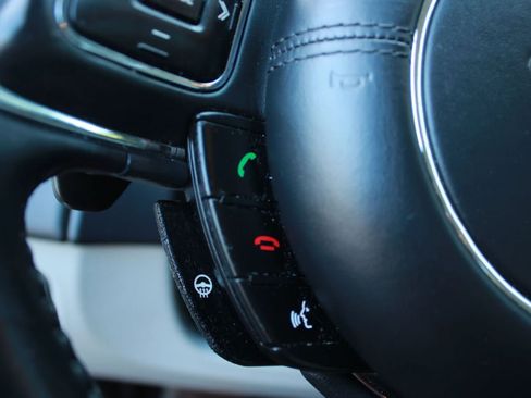 Used 2012 Jaguar XJ RWD image 20