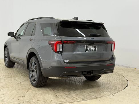 New 2026 Ford Explorer ST-Line w/ ST-Line Street Pack image 3